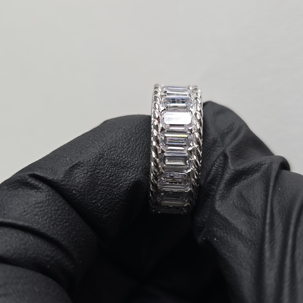 Watch Video / Judith Ripka Sterling Silver 925 Band Ring - Picture 4 of 6